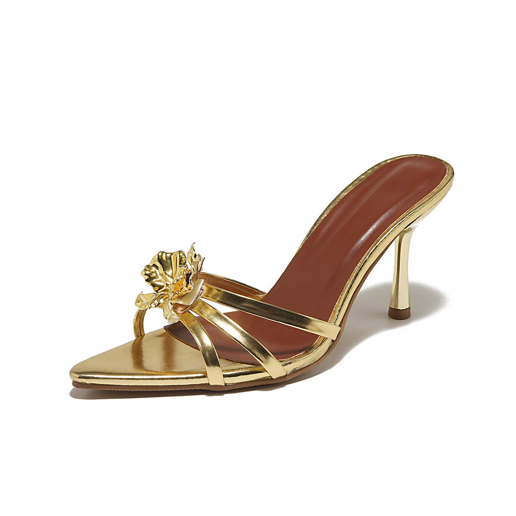 Diana Brooch Golden Heels